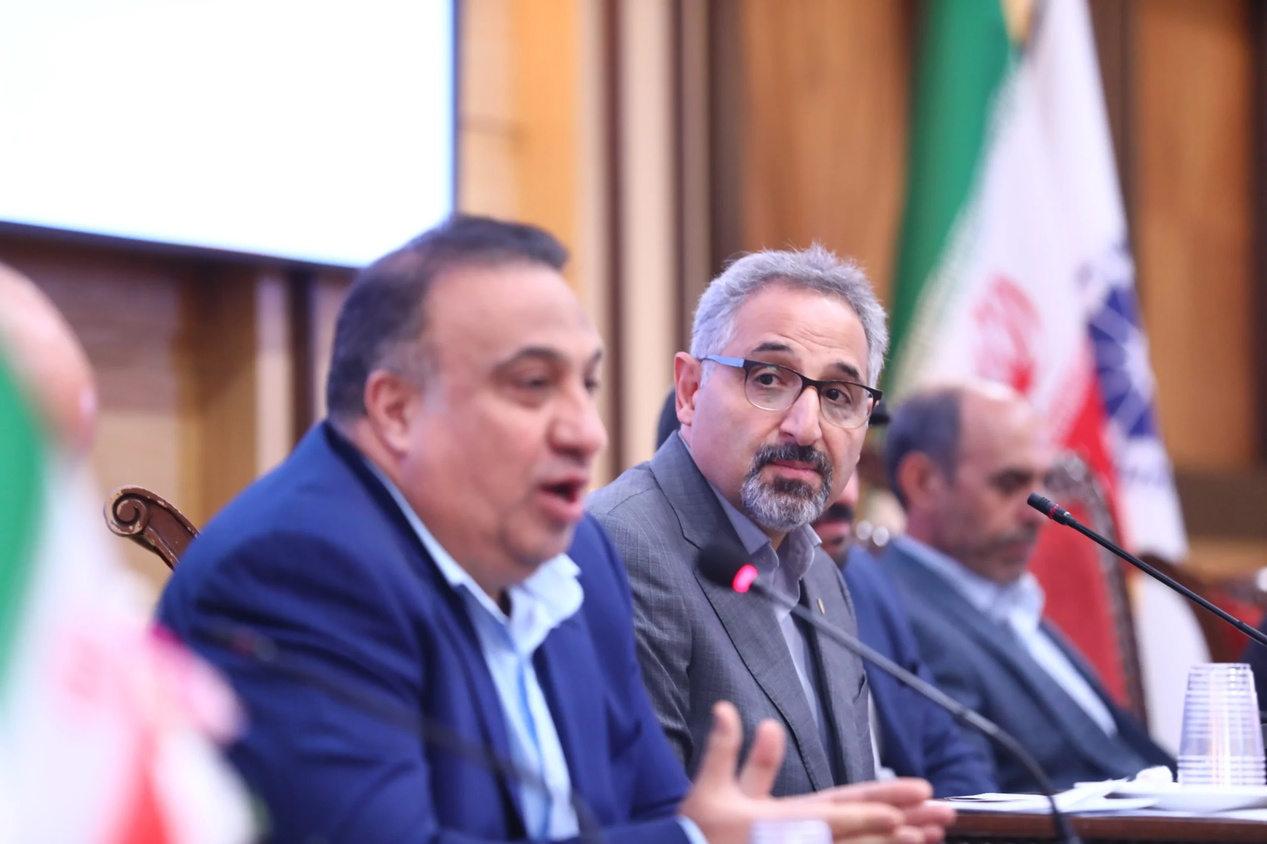 پنل اساتید همایش تحول مدیریت و مهندسی در عصر کربن